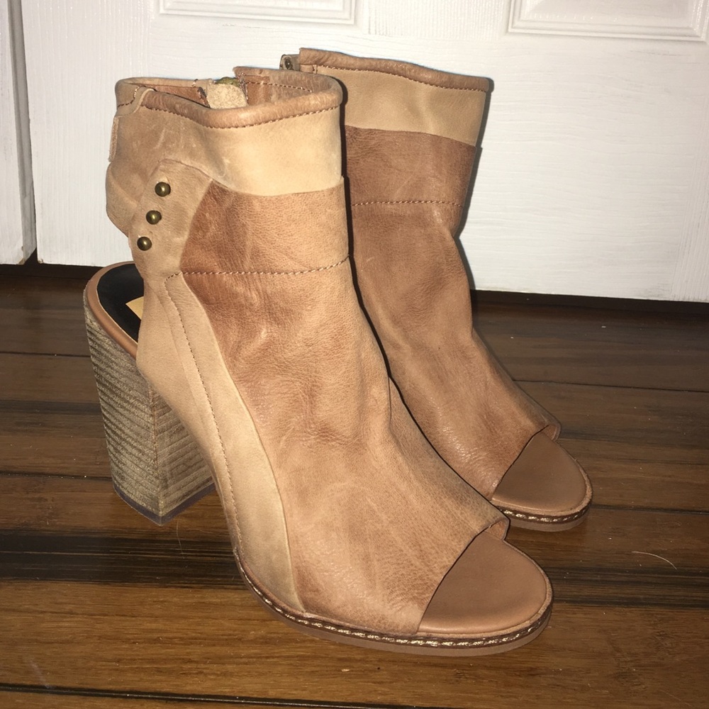 Dolce Vita Open Toe Booties Sandals 8.5. New